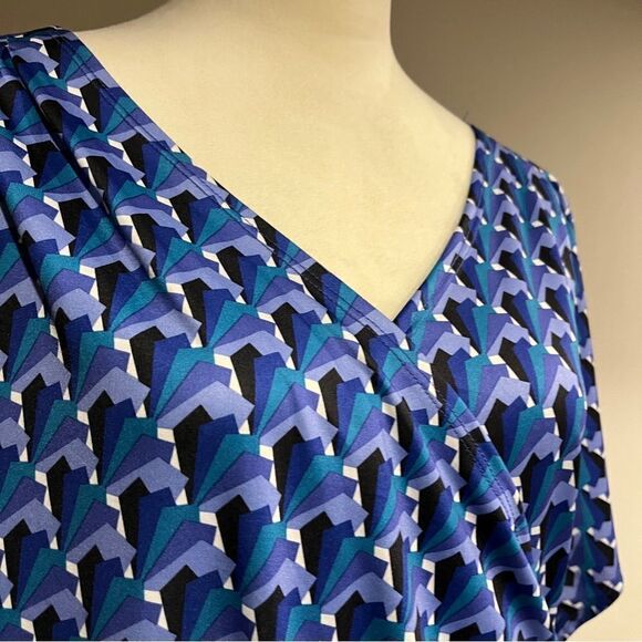 Fashion Bug Short Sleeve Geometric Fake Wrap Plus Size Dresses Size 2X - Picture 2 of 15